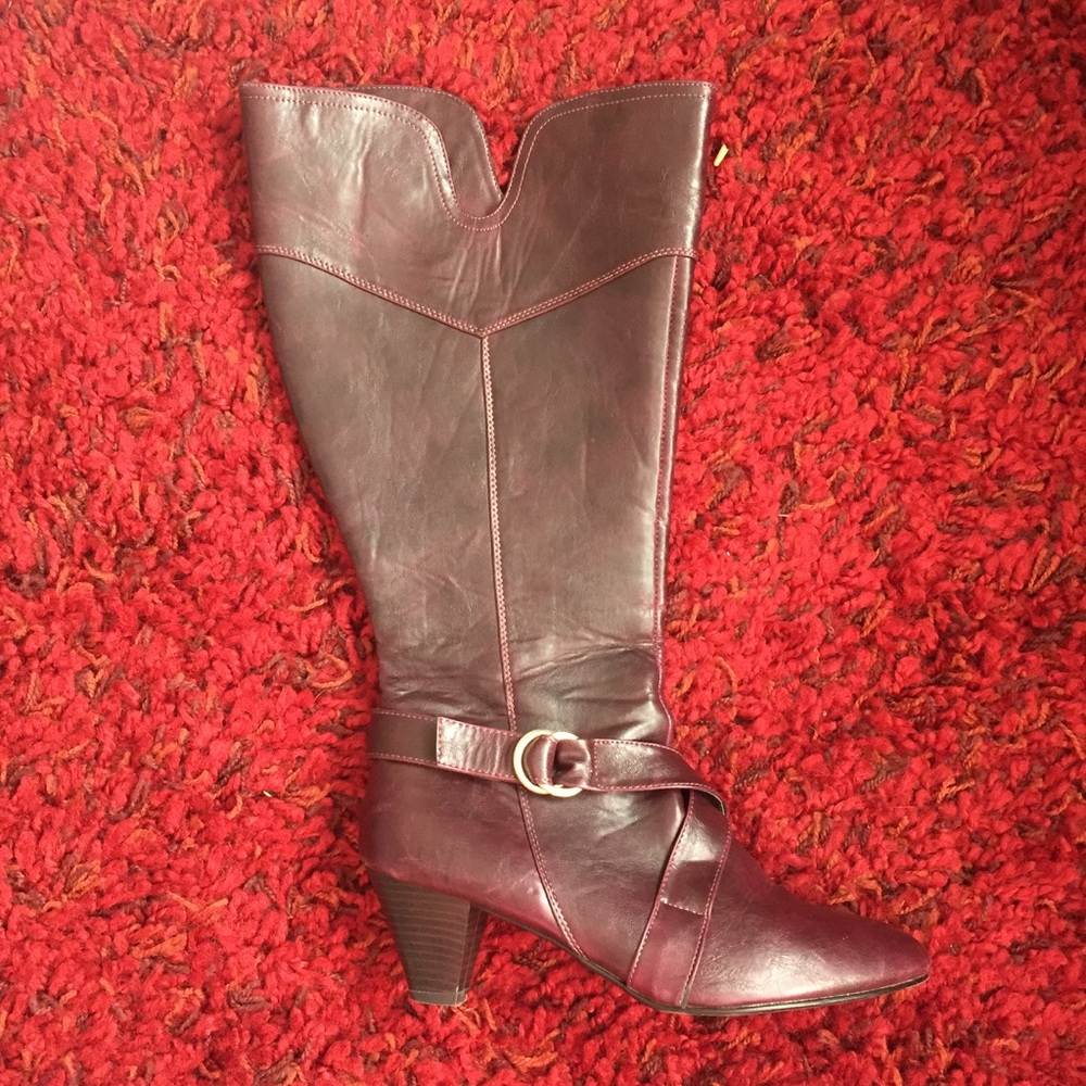 Wide Calf Comfortiview Boots